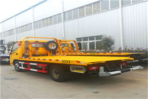 梁子湖附近拖车救援搭电