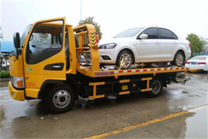 梁子湖附近拖车救援24小时服务热线